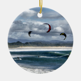 Ornamento De Cerâmica Kitesurfing na praia