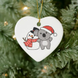 Ornamento De Cerâmica Koala Com Snowman No Inverno Para A Cerâmica De Na<br><div class="desc">Koala com boneco de neve no inverno para o Natal - um boneco de neve para o inverno e o Natal. Uma saudação de inverno na estação fria para os feriados. Coala de Natal com boneco de neve.</div>