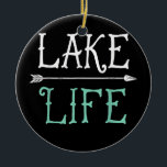 Ornamento De Cerâmica Lago Life Pesca Barco Navegando Engraçado Lá Fora<br><div class="desc">Barco De Pesca Do Lago Que Veleja Engraçado Ao Exterior. Presente perfeito para seu pai, mãe, pai, homens, mulheres, amigos e familiares no Dia de Ação de Graças, Dia de Natal, Dia de as mães, Dia de os pais, 4 de julho de 1776 Dia Independente, Dia dos Veteranos, Dia do...</div>