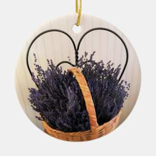 Ornamento De Cerâmica Lavanda em uma cesta