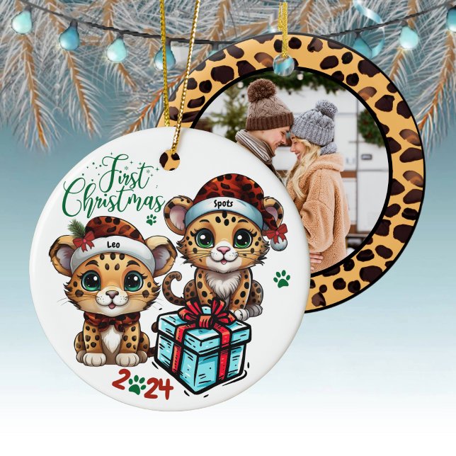 Ornamento De Cerâmica Leopard Spot Cat Animal Print Primeiro Natal 🐾 🐆 (Our First Christmas Leopard  Print Animal Ceramic Ornament Kitty Cat Decoration Kitten Decor 🐾🐆)