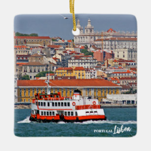 Ornamento De Cerâmica Linha do horizonte de Lisboa com o velho ferry no