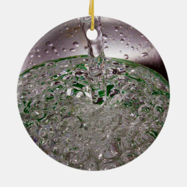 Ornamento De Cerâmica Líquido carbonado, levado para uma taça (Traseira)