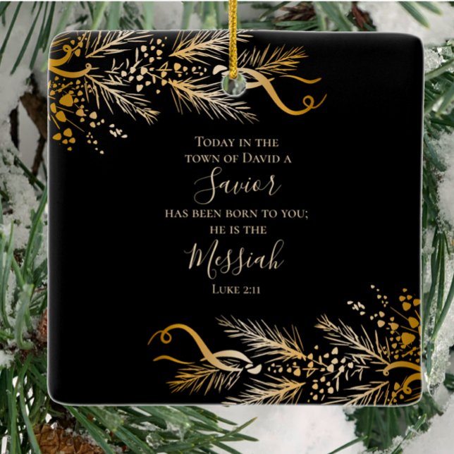 Ornamento De Cerâmica Luke 2:11 Escritura Elegante Dourada Feliz Natal (Luke 2:11 Christian Bible Verse Christmas ornament. Customize Elegant Golden Merry Christmas gift.)