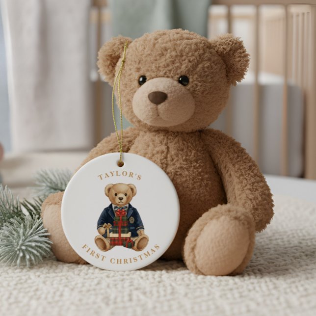 Ornamento De Cerâmica Luxe Preppy Plaid Teddy Bear | 1st Christmas (Criador carregado)