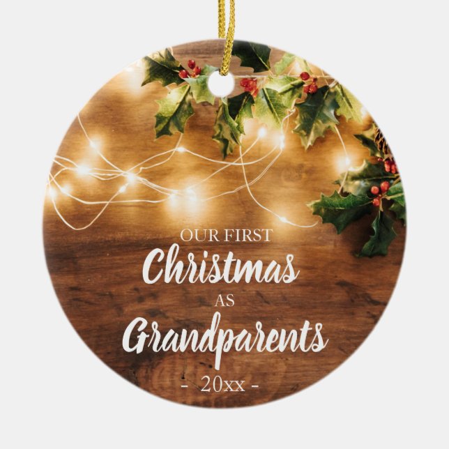 Ornamento De Cerâmica Madeira e luzes Primeiro Natal como Avós (Frente)