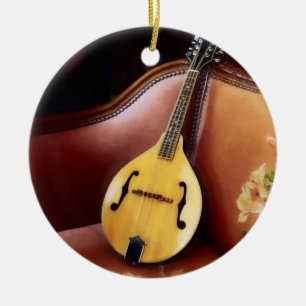 Ornamento De Cerâmica Mandolin no sofá