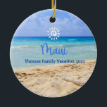 Ornamento De Cerâmica Maui Beach<br><div class="desc">Bonita e personalizável lembrança Maui. Personalização: Alterar Legenda e ano para torná-la exclusiva.</div>