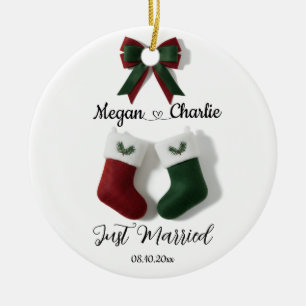 Ornamento De Cerâmica Meias Vermelhas e Verdes Personalizadas Casados Re