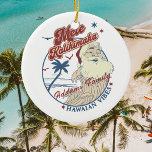 Ornamento De Cerâmica Mele Kalikimaka Feliz Papais noeis de Natal Havaia<br><div class="desc">Este adorável ornamento apresenta uma design de aquarela de Papai Noel desfrutando de um Natal de praia, cheio de elementos festivos que capturam o espírito de um feriado havaiano. Perfeito por adicionar um talento único e alegre à sua árvore de natal, combina o calor do "Feliz Natal" no Havaí com...</div>