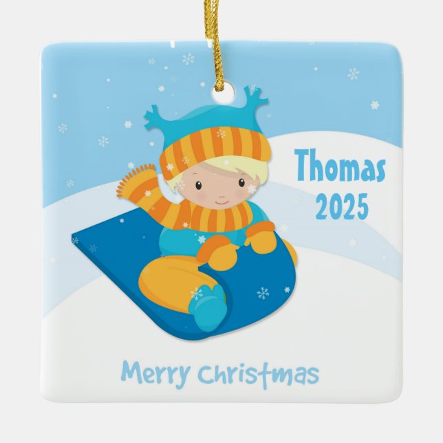 Ornamento De Cerâmica Menino no trenó, Natal (Frente)