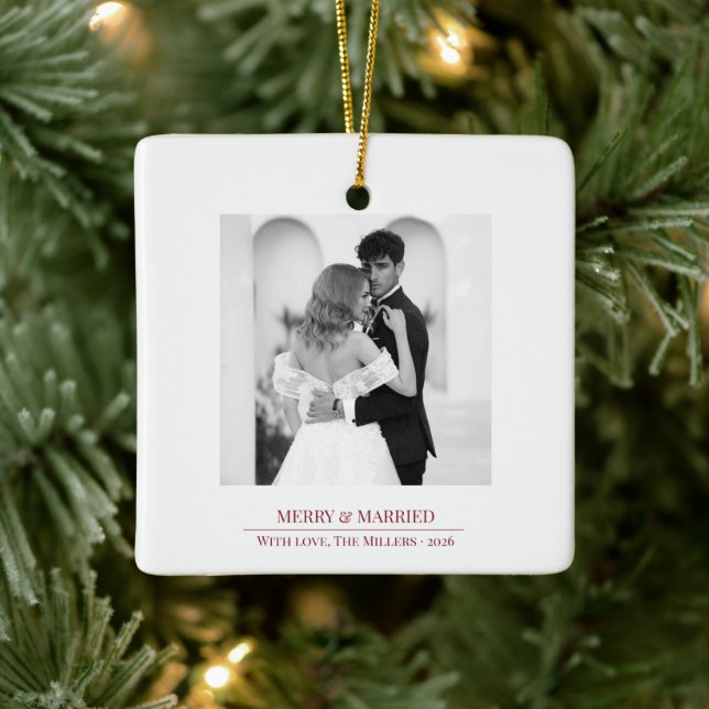 Ornamento De Cerâmica Merry & Married - Personalized Newlywed Christmas  (Árvore)