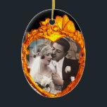 Ornamento De Cerâmica MODELO DE FOTOGRAFIA Dourada E FLORES DO CORAÇÃO<br><div class="desc">Elegante design de monograma floral Art Nouveau com uma pedra brilhante 3d gem.</div>