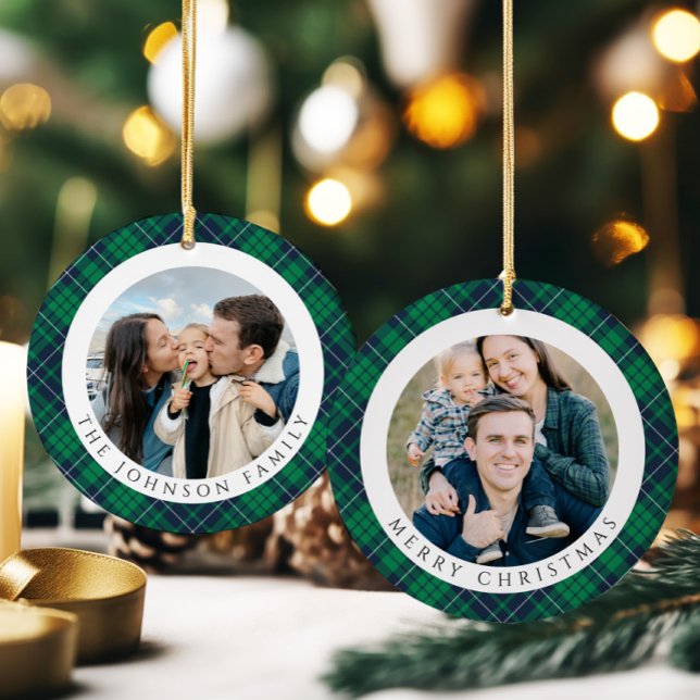 Ornamento De Cerâmica Modern Green Plaid Photo Christmas (Modern Green Plaid Photo Christmas Ceramic Ornament)
