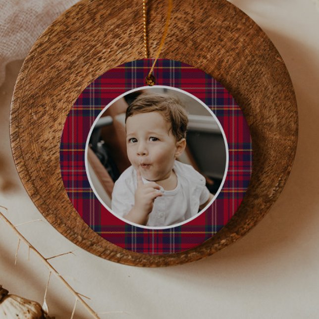 Ornamento De Cerâmica Modern Plaid Christmas Photo (Red plaid photo Christmas tree ornaments.)