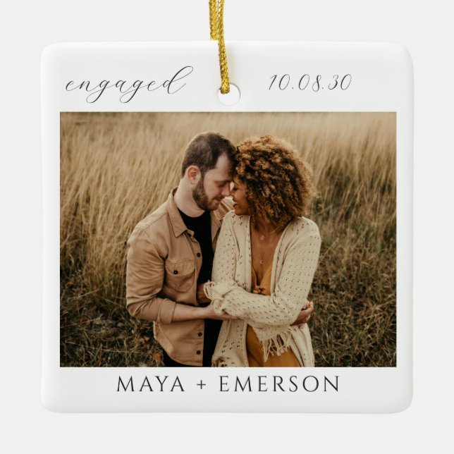 Ornamento De Cerâmica Modern Script Rustic Engagement Photo Keepsake  (Frente)