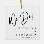 Ornamento De Cerâmica Moderno Fazemos Casamento Branco Preto Personaliza<br><div class="desc">Moderno fazemos ornamento cerâmico personalizado elegante de casamento preto e branco</div>