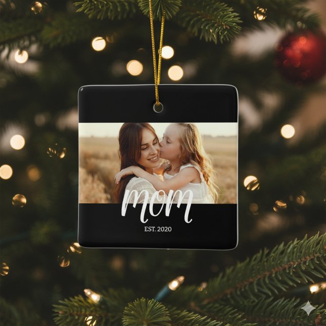 Ornamento De Cerâmica Mom Established Black White Script Photo  (Criador carregado)