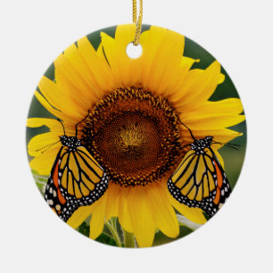 Ornamento De Cerâmica Monarca Butterfies no girassol