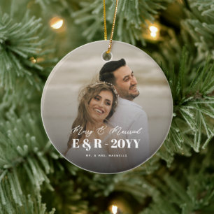 Ornamento De Cerâmica Monograma de Feliz e Casado em Foto de Dupla Face