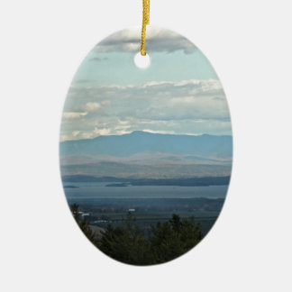 Ornamento De Cerâmica Montanhas Verdes