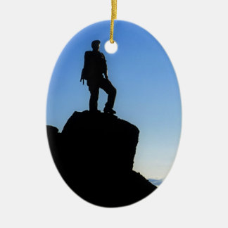 Ornamento De Cerâmica Montanhista em Mt Kilimanjaro