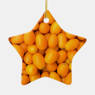 Ornamento De Cerâmica Montão de kumquats alaranjados na caixa de cartã