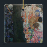 Ornamento De Cerâmica Morte e Vida por Gustav Klimt Arte Novo Antiga<br><div class="desc">Morte e Vida (1908) de Gustav Klimt é uma pintura artística simbolista da Era Vitoriana antiga que apresenta duas partes separadas, Vida e Morte. À esquerda, a morte é representada por um ceifador clássico com uma caveira sorridente, coberto por uma túnica escura adornada com uma cruz religiosa. À direita, há...</div>