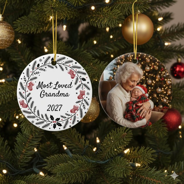 Ornamento De Cerâmica Most Loved Grandma Christmas Round (Most Love Grandma Holiday Christmas photo ornament)
