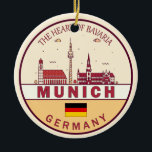 Ornamento De Cerâmica Munich Germany City Skyline Emblem<br><div class="desc">Design de arte colorida e minimalista de Munique,  com monumentos e marcos da cidade na Alemanha.</div>