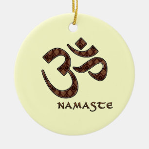 Ornamento De Cerâmica Namaste com símbolo Brown do OM e creme