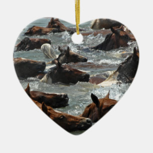 Ornamento De Cerâmica Natação do pônei de Chincoteague