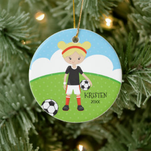Ornamento De Cerâmica Natal personalizado da menina futebol louro bonito
