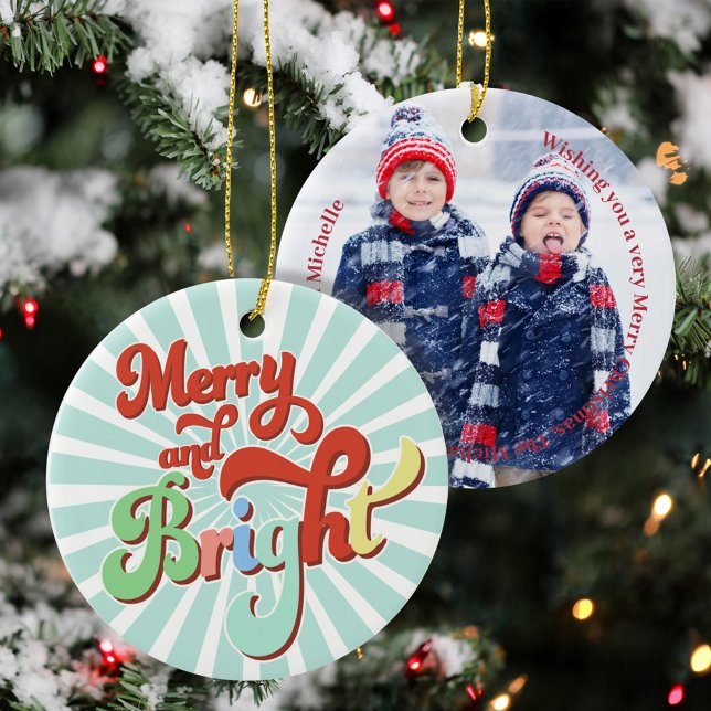 Ornamento De Cerâmica Natal personalizado de feliz e Brilho (Merry and Bright holiday photo ornament, )
