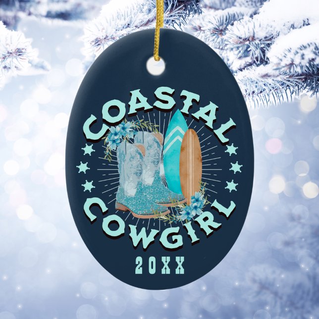Ornamento De Cerâmica Natal Personalizado para a Cowgirl Costeira (Personalized Coastal Cowgirl Christmas Ceramic Ornament
)