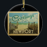 Ornamento De Cerâmica Newport Rhode Island Ornament Beach Vintage<br><div class="desc">Esta design do Cartaz de Newport apresenta uma praia arenosa com uma bela água turquesa oceânica e acima do mar,  um céu azul com nuvens brancas onduladas. No estilo viagens vintage.</div>