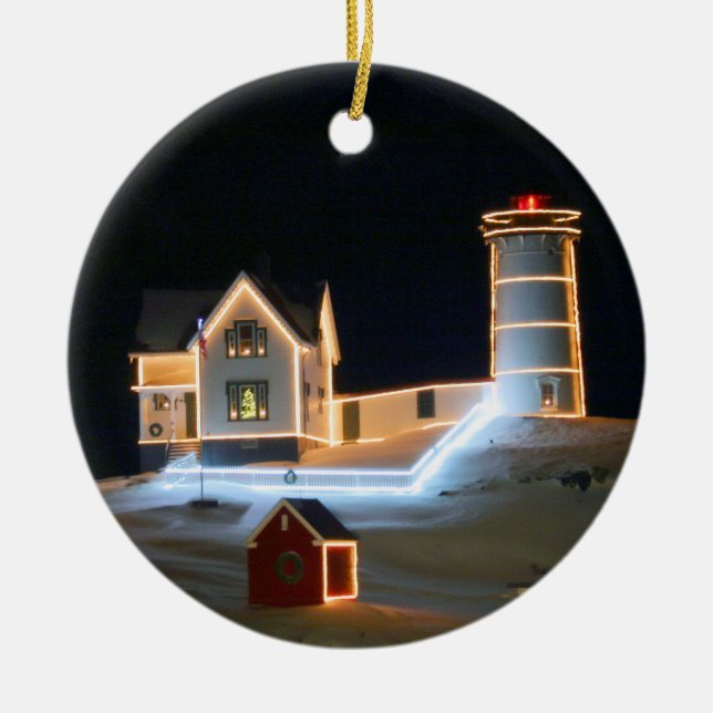 Ornamento De Cerâmica Noite de inverno em Nubble Light. (Frente)