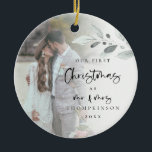 Ornamento De Cerâmica Nome da Fotografia do Script de Natal Casado Prime<br><div class="desc">Primeiro Ano de Foto do Script de Natal Casado. Um amor romântico para celebrar a época especial do seu primeiro Natal como Sr. e Sra. e lembrança nas próximas férias. A tipografia para o Natal e o Sr. e a Sra. estão em uma escrita moderna e o resto do texto...</div>