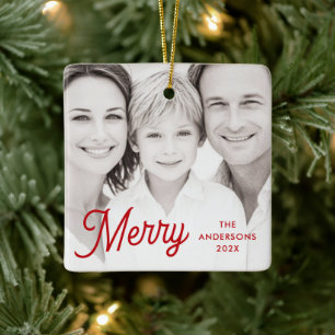 Ornamento De Cerâmica Nome do ano da foto em fonte retrô festiva vermelh