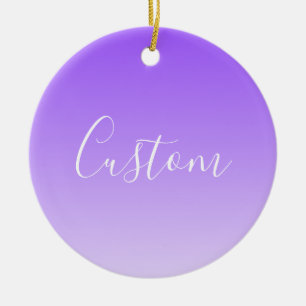 Ornamento De Cerâmica Nome em Letra Cursiva & Sombreado Roxo Claro Editá