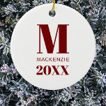 Ornamento De Cerâmica Nome Simples do Monograma Ano Vermelho e Branco<br><div class="desc">Nome do monograma minimalista moderno e design de ano que pode ser mudado para personalizar. Um esquema festivo de cor vermelha e branca de férias de inverno.</div>