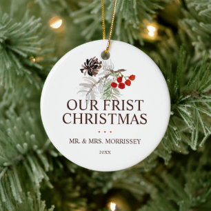 Ornamento De Cerâmica Nossa Primeira Foto de Natal com Pinhas e Frutas