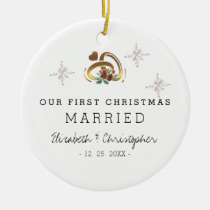 Ornamento De Cerâmica Nosso Primeiro Natal Casados Foto Moderna