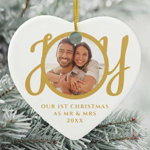 Ornamento De Cerâmica Nosso Primeiro Natal Como Senhor & Senhora Foto Do