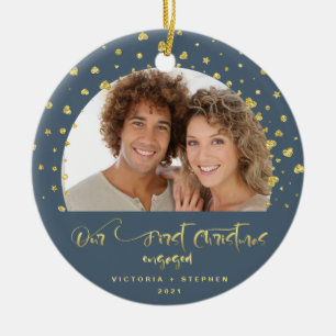 Ornamento De Cerâmica Nosso Primeiro Natal Engajados Foto Confete Dourad