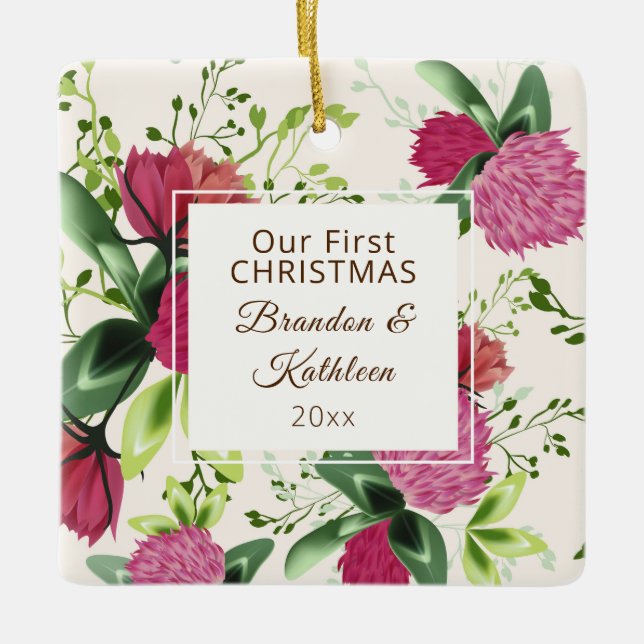 Ornamento De Cerâmica Nosso Primeiro Natal, Floral Verde Rosa Rosa Verme (Frente)