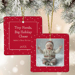 Ornamento De Cerâmica Nova Bolinhas de Foto de Natal do Bebê<br><div class="desc">Comemore o seu primeiro Natal milagroso com este adorável ornamento fotográfico com uma bolinhas branca rosa em vermelho,  com uma fotografia de um lado e o seu texto no verso.</div>