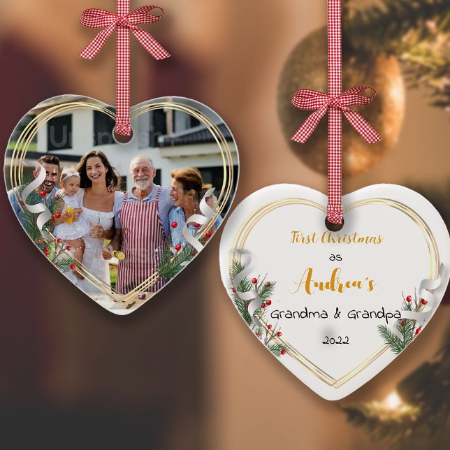 Ornamento De Cerâmica Nova Vovô Holly & Pine Foto Dourada (Criador carregado)