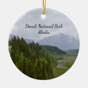 Ornamento De Cerâmica Nublado Na Ornação De Denali