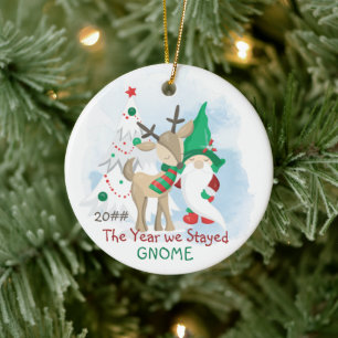 Ornamento De Cerâmica O Ano em que Ficamos em Casa Gnome Natal